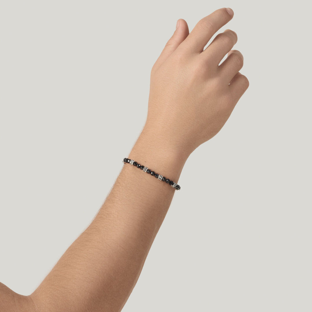 Schwarzes Spinell-Armband von Giovanni Raspini mit Nieten. Armband aus 925er Silber und schwarzem Spinell 12577