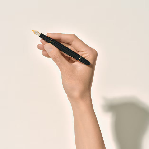 Montblanc fyldepen Meisterstück guldbelagt Classique spids M 132464