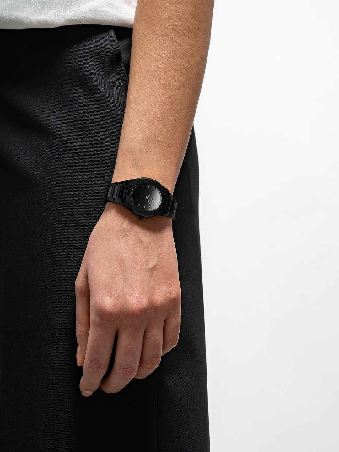 D1 Milano Black Gleam Ultra Thin Watch 30 mm D1-UTBL41