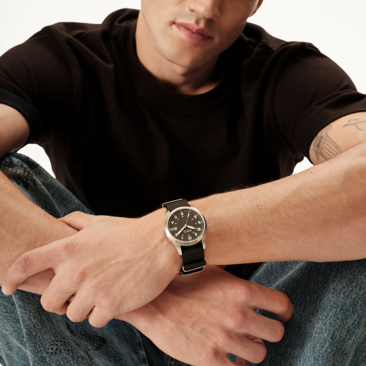 Breil ur Recon 39mm blåt kvartsstål EW0842