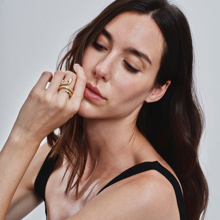 Breil Hypnotisk ring i stål med 14K guld PVD finish TJ4212