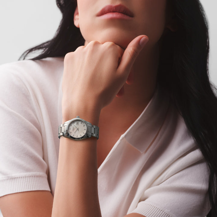 Longines Conquest Classic watch 29mm mother of pearl diamonds quartz steel L2.286.4.87.6