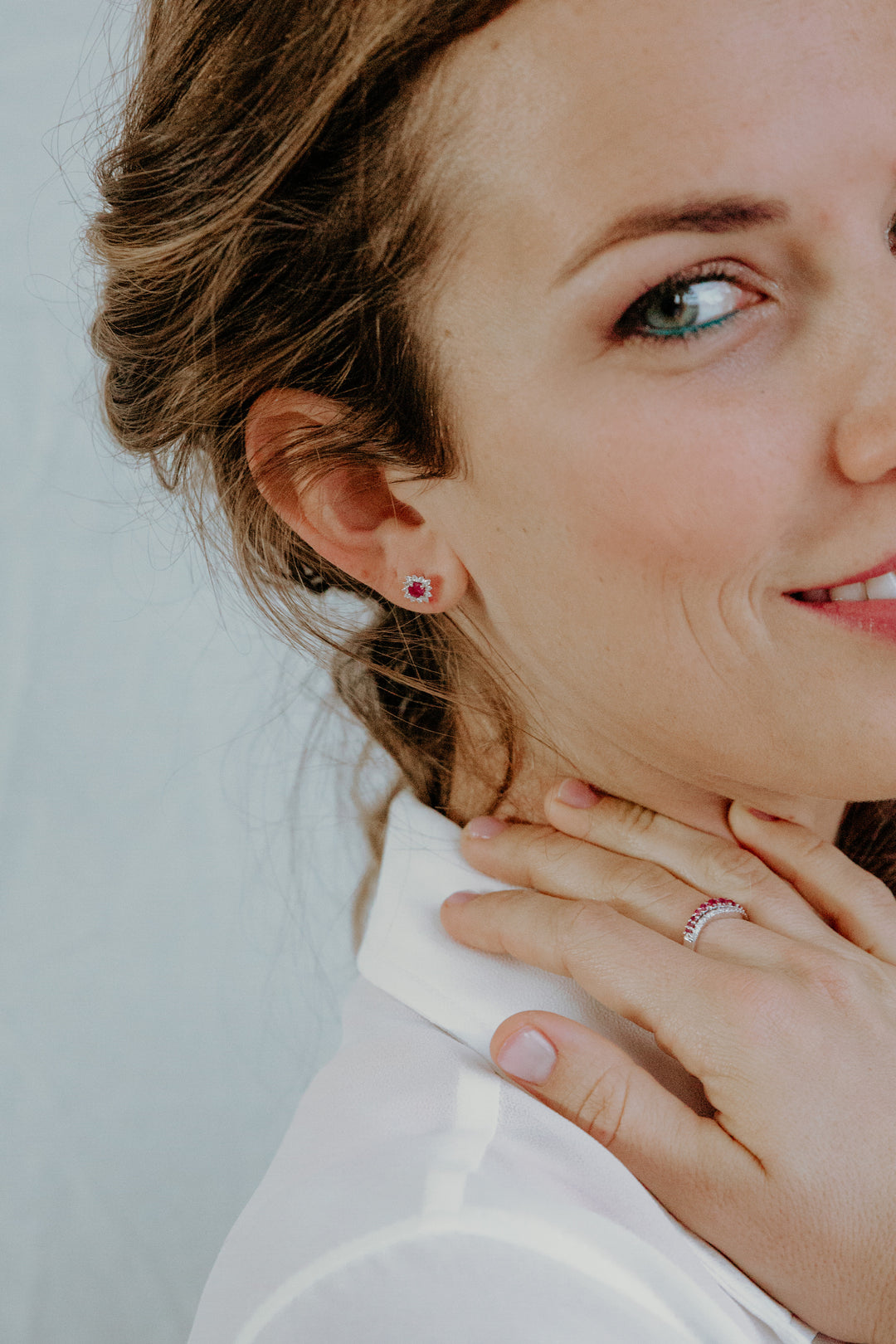 Comete Onda Ring i hvidguld Diamanter og rubiner ANB2496