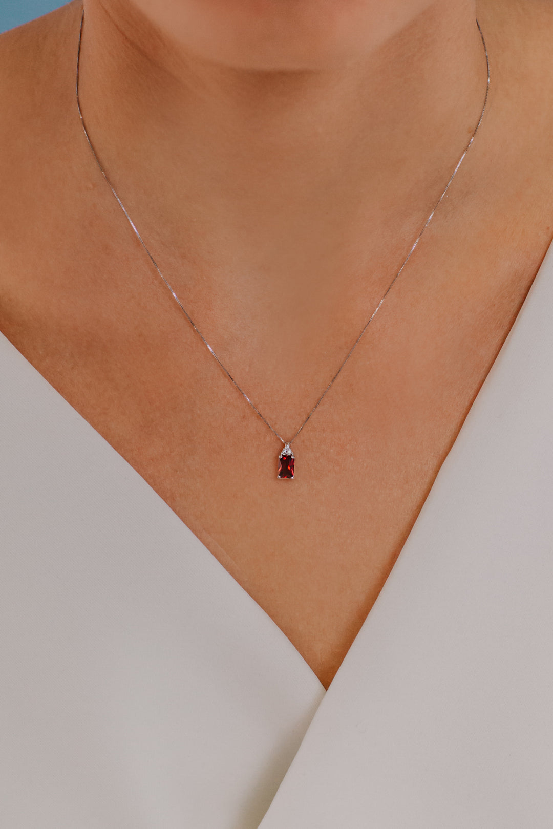Comete-Halskette aus Gold, Diamanten und achteckigem Rubin GLB1439