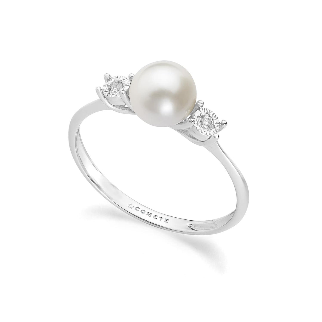 Comete Ring i 375‰ hvidguld med hvide diamanter og kulturperle KANP001