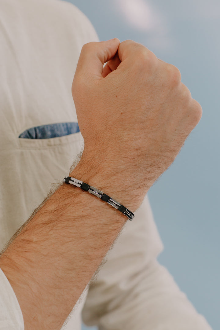 Comete armbånd i sort PVD stål og zirkoner UBR1036