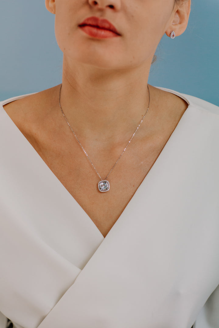 Comete-Halskette aus Gold, Diamanten und Aquamarin, Antikschliff GLQ266