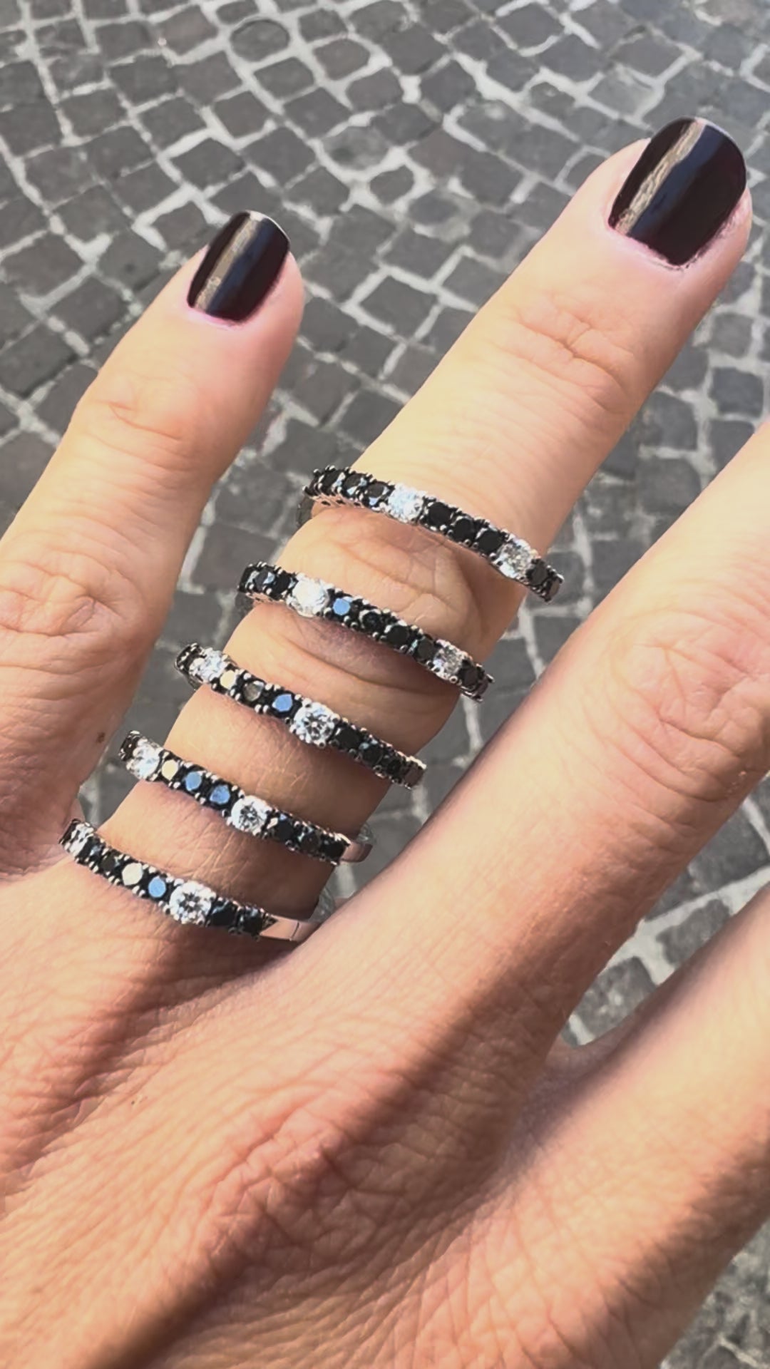 Sidalo Spirale Ring 18kt Weißgold, weiße und schwarze Diamanten M 5043-BN