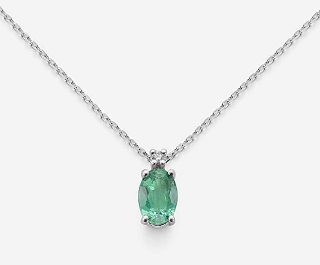 Mikiko cl 9k oval emerald 6x4 ct.0.30 diam. ct.0,01 MD5034R4BE