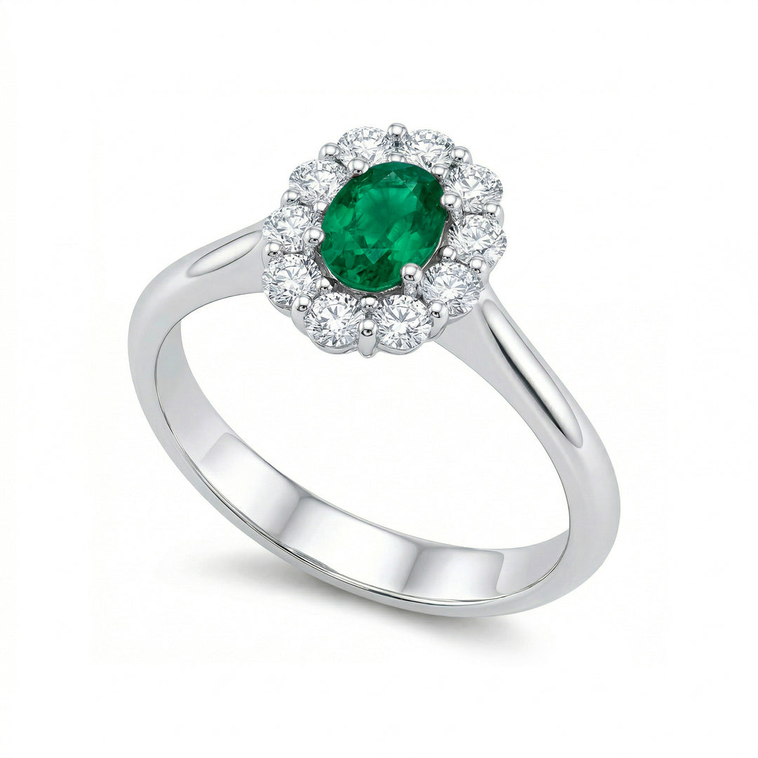Golay oval smaragdring 6x4 och diamanter ACL042DISM-26111110389