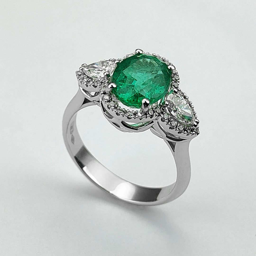 Golay oval smaragdring 9x7, side- og kontordråber ACLC453DSM97-24155110016