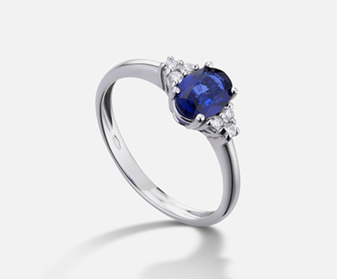 Mikiko ein 18k Saphir n. oval 7x5 ct.1,05 dia ct.0,09 MA5112O4ZFN105