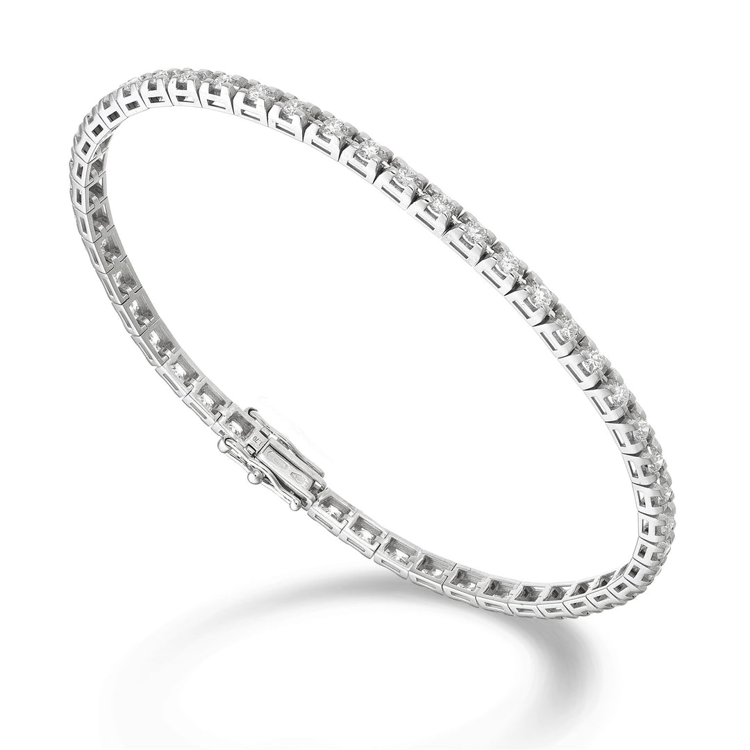 Gegossenes Tennisarmband der World Diamond Group. Lichtpyramide je 0,01 ct BTP801D0010-170-26156110073