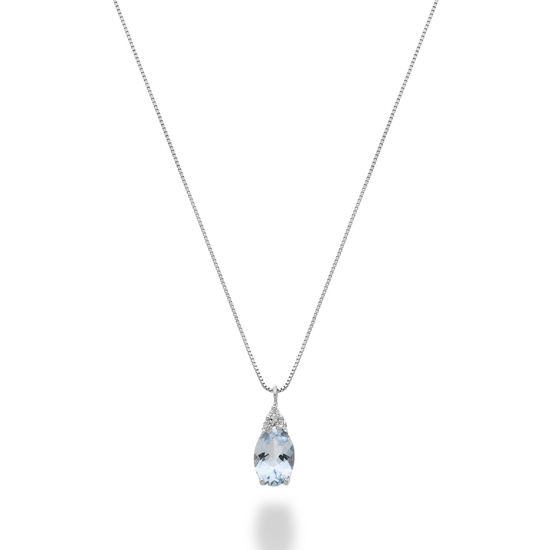 Nihama cl 18k oval akvamarin 6x4 med tre diamanter ND5188O4AM