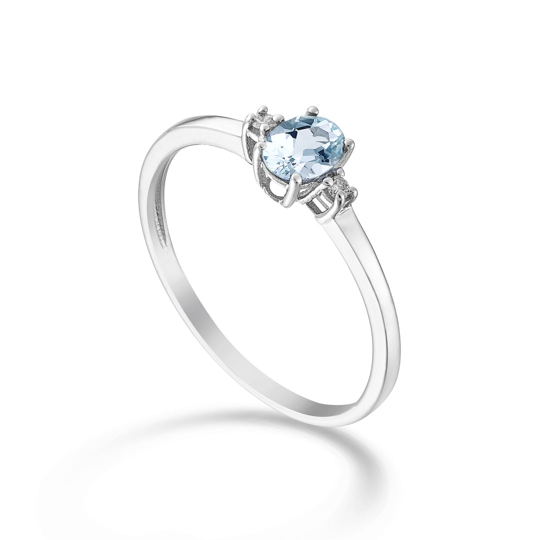 Mikiko an 9k oval aquamarine 5x4 ct.0,30 diam. 0.02 ct MA5191R4AM