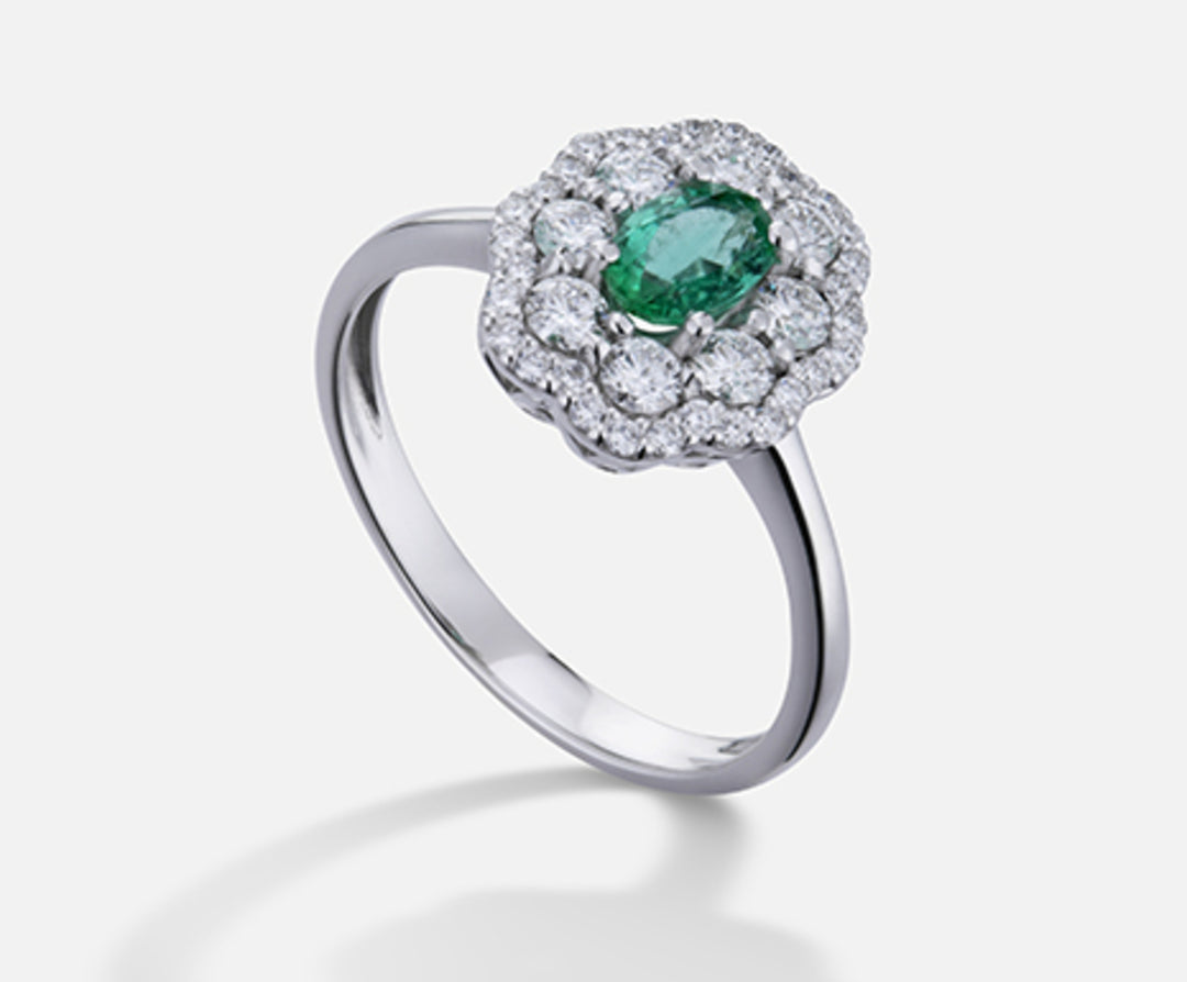 Mikiko an 18k emerald n. oval 6x4 ct.0.38 dia ct.0.63 MA5114O4SMN038