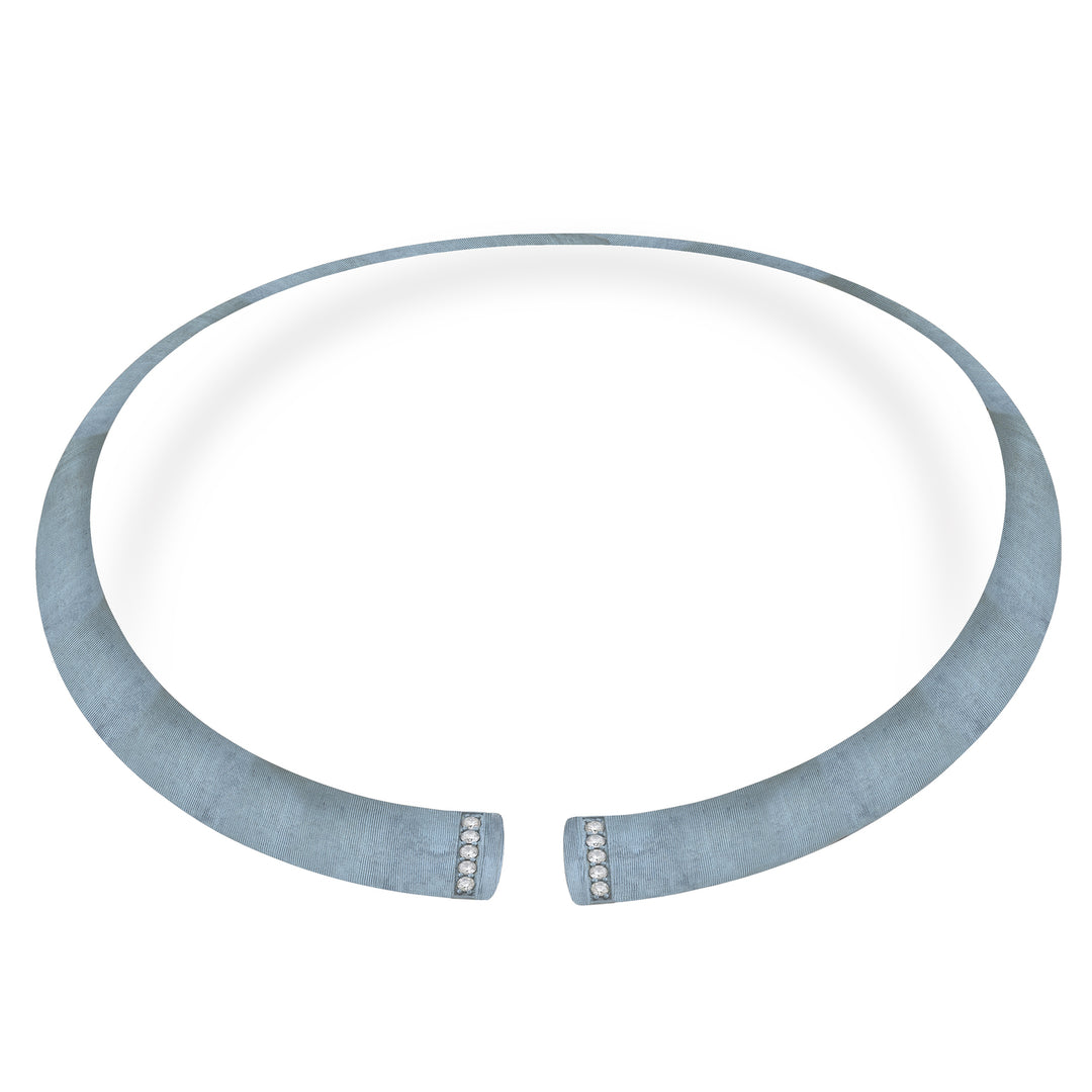 Golay-Halsband mit hellblauer Titanstruktur und Diamanten an der Öffnung, mittelgroß GD012DIAZTX_M