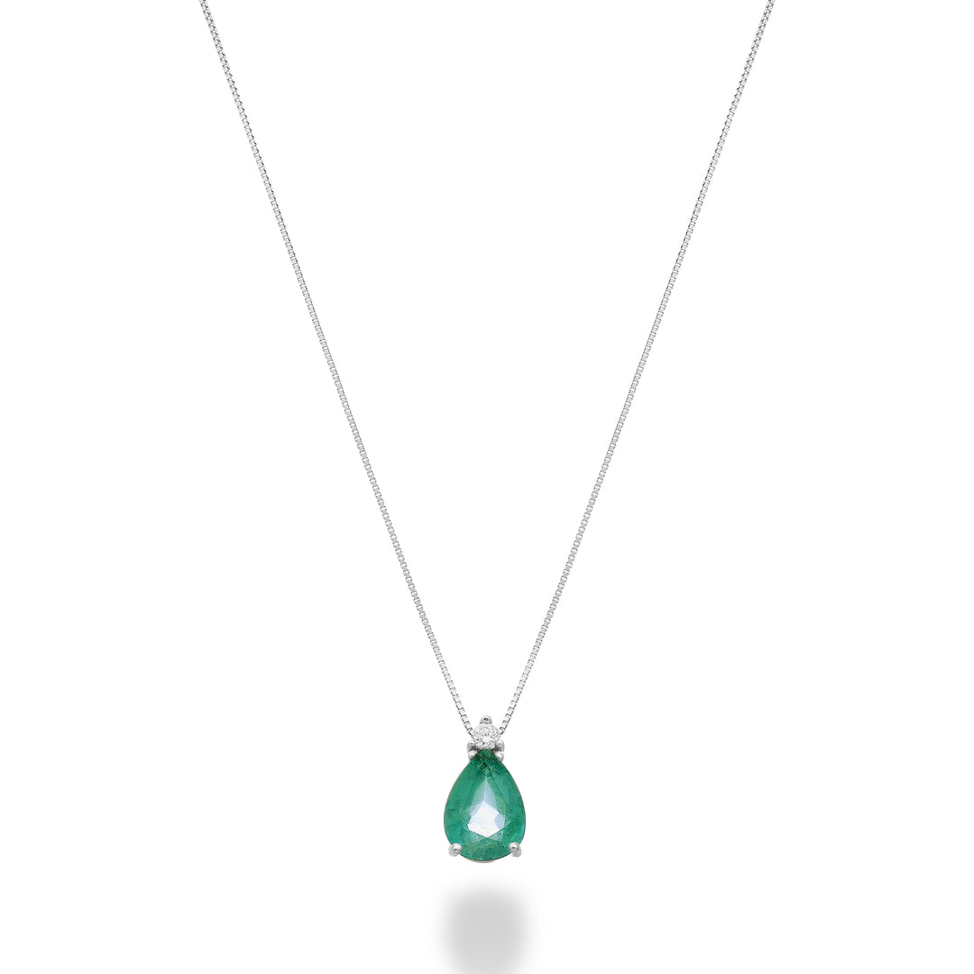 Mikiko cl 18k ovaler Smaragd 7x5 mit drei Diamanten MD5189O4BE