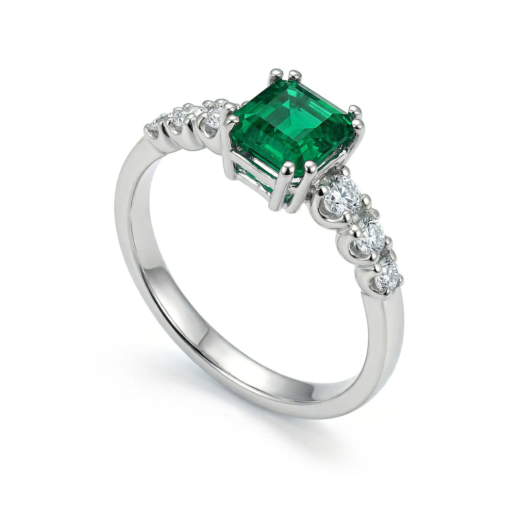Golay oct emerald solitaire ring 6x6 med senare stenar ACL454DSM66-24157110039
