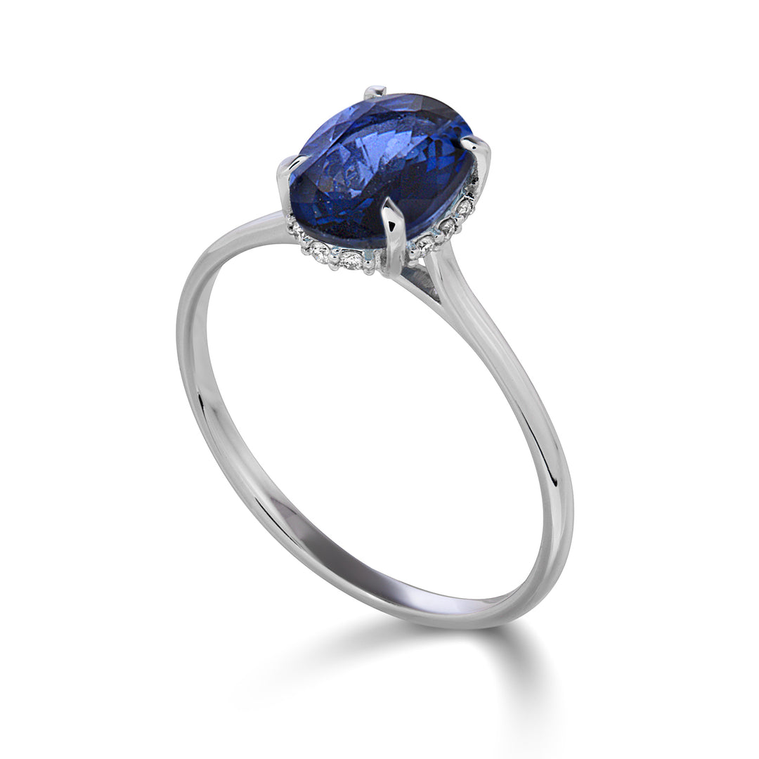 Mikiko en 18k oval safir 8x6 sæt med diamanter MA5220O4ZFR