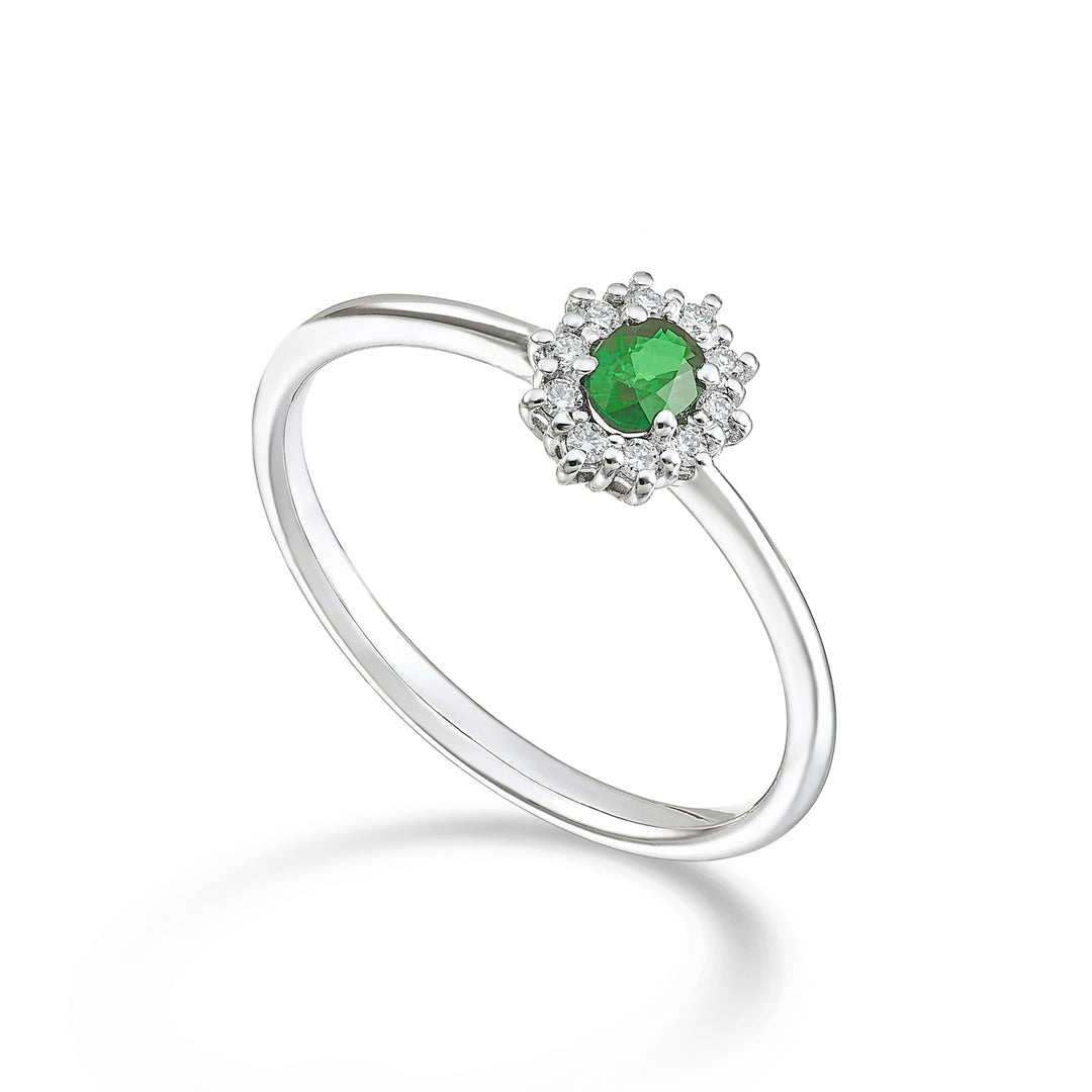 Mikiko an 18k nat. emerald. oval 4x3 ct.0.15 diam. ct.0.08 MA5166O4SMN