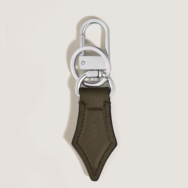 Montblanc nib-shaped key ring in khaki Sartorial leather 221326