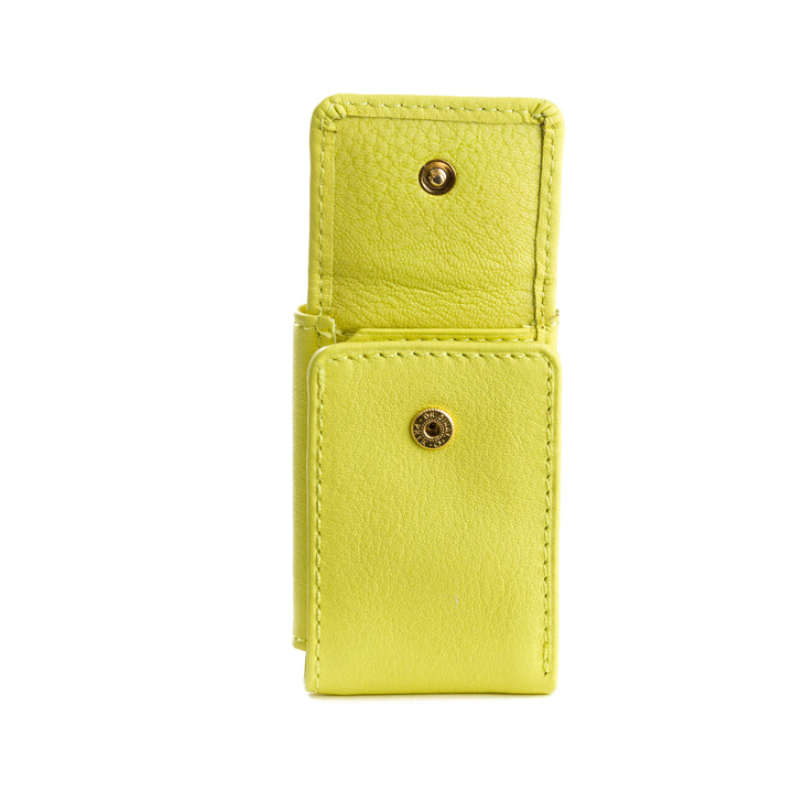 Nuvola læder mini tegnebog med mænds hånd i ægte læder med knap lukning og pengesedler indehaver
