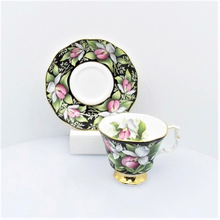 Royal Albert tazza da té Lady Slipper porcellana inglese decori smalto finiture oro fiore A-S885-5 - Gioielleria Capodagli