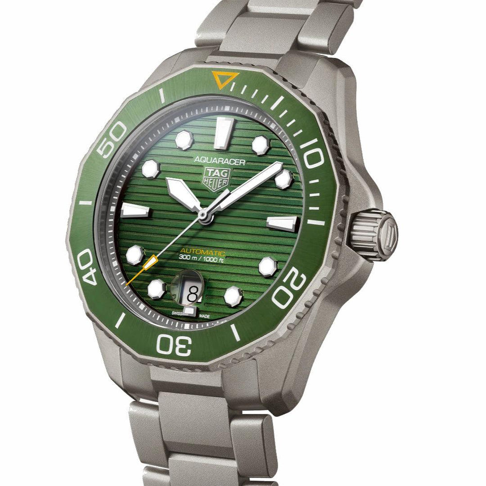 TAG Heuer orologio Aquaracer Professional 300 Calibre 5 43mm verde automatico titanio WBP208B.BF0631 - Capodagli 1937