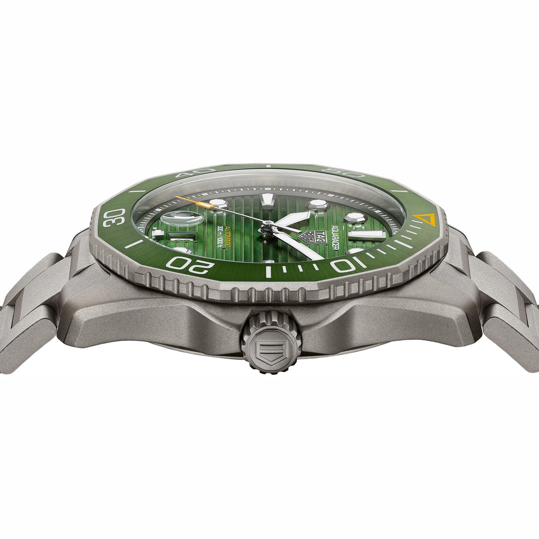 TAG Heuer orologio Aquaracer Professional 300 Calibre 5 43mm verde automatico titanio WBP208B.BF0631 - Capodagli 1937