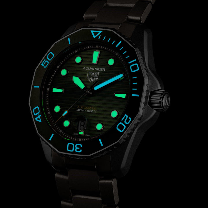 TAG Heuer orologio Aquaracer Professional 300 Calibre 5 43mm verde automatico titanio WBP208B.BF0631 - Capodagli 1937